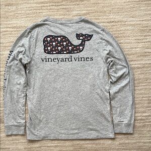 Vineyard Vines T-Shirt Basketball M 12-14 Graphic Whale Gray Pocket Long Sleeve
